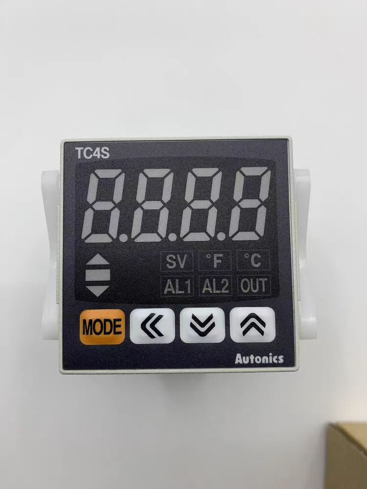 Digital display intelligent temperature controller